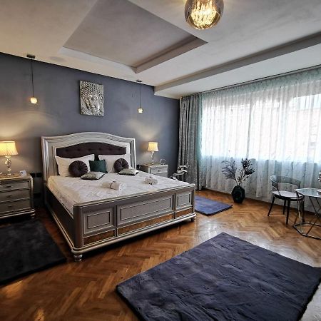 Crystal Central Apartment Braşov Dış mekan fotoğraf