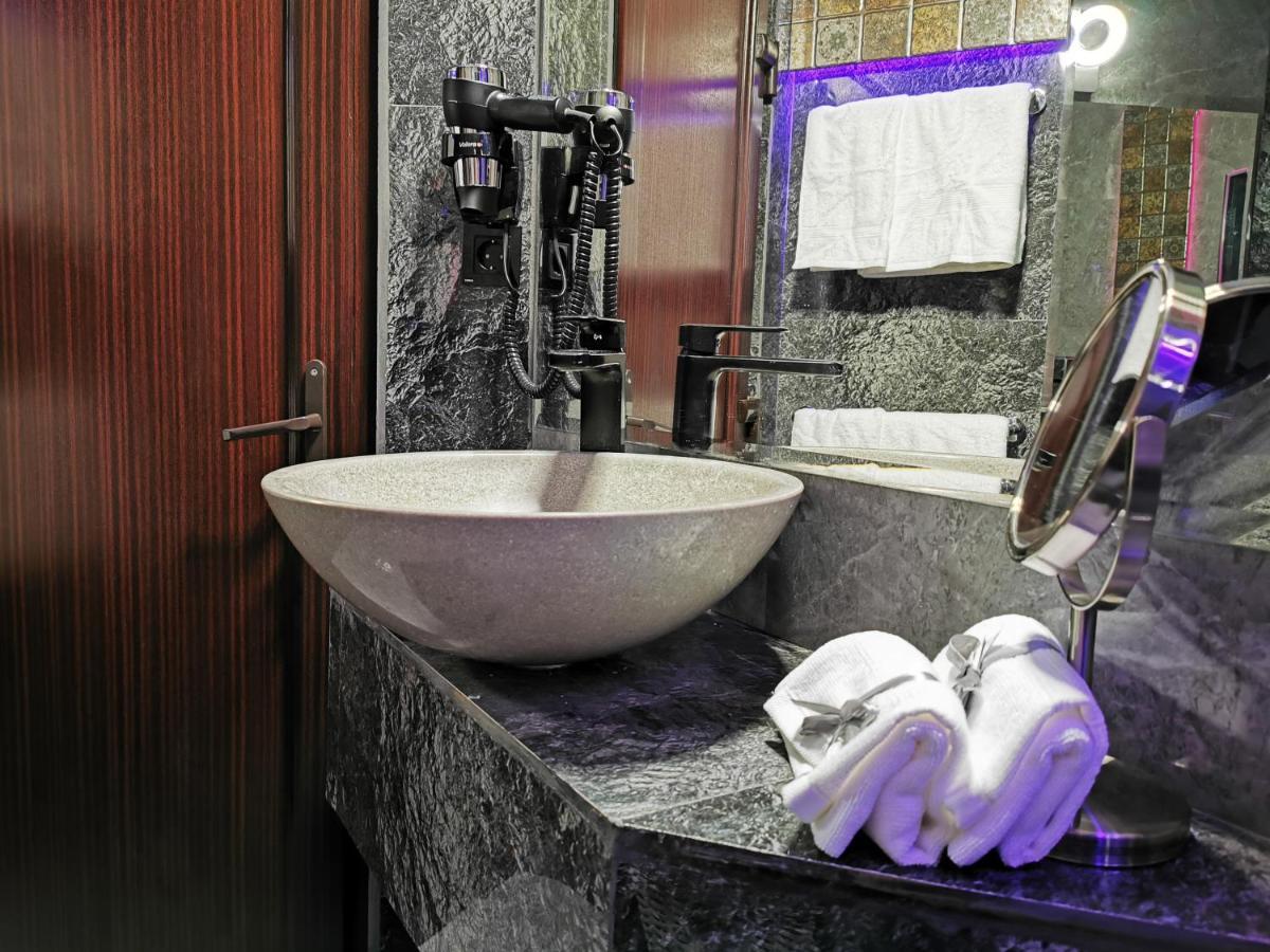 Crystal Central Apartment Braşov Dış mekan fotoğraf