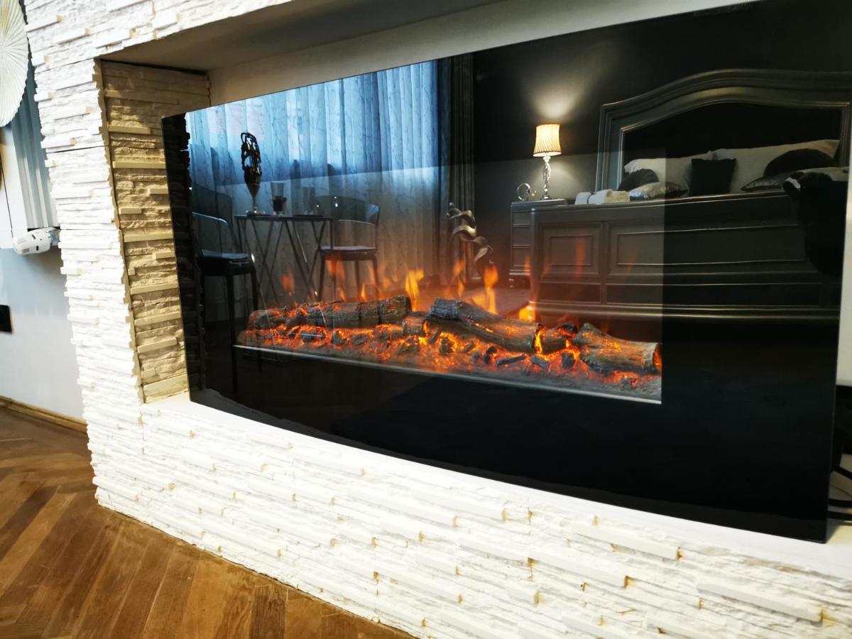 Crystal Central Apartment Braşov Dış mekan fotoğraf