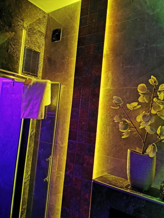 Crystal Central Apartment Braşov Dış mekan fotoğraf