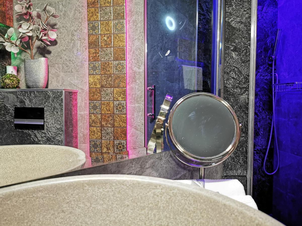 Crystal Central Apartment Braşov Dış mekan fotoğraf